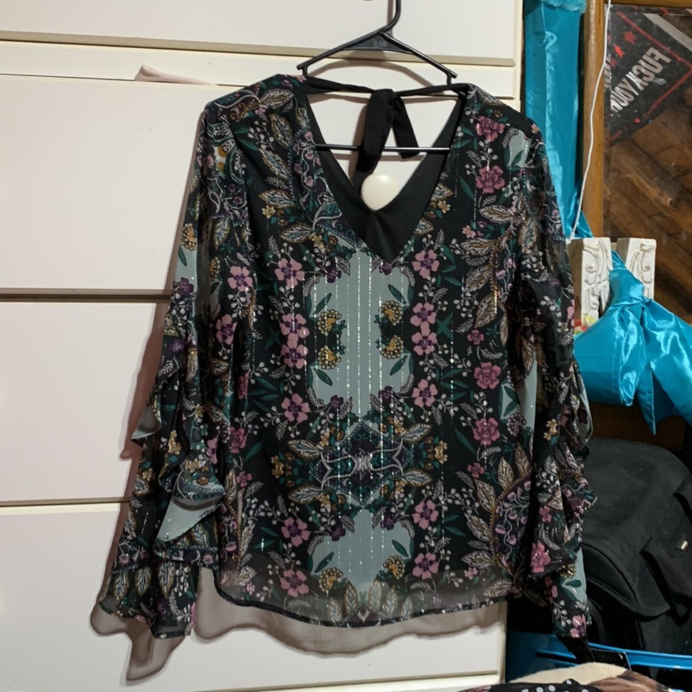 Shirt - Picture 2 of 4